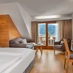 Seehotel Urban Hotel 4*