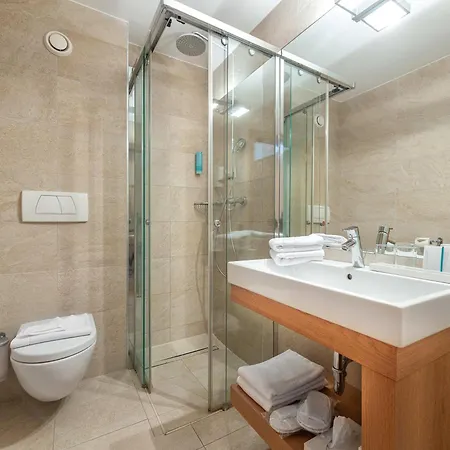 Seehotel Urban מלון בודנסדורף